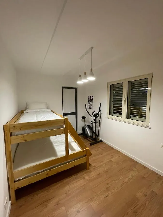 Proper Apartment 1 Tirana