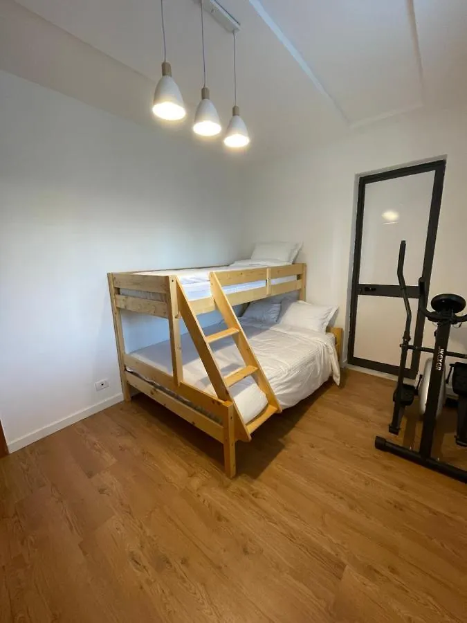 Proper Apartment 1 Tiran